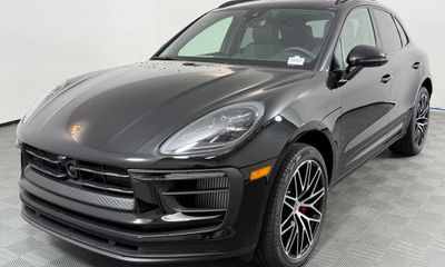 2026 Porsche Macan S