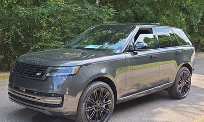 2026 Land Rover Range SE