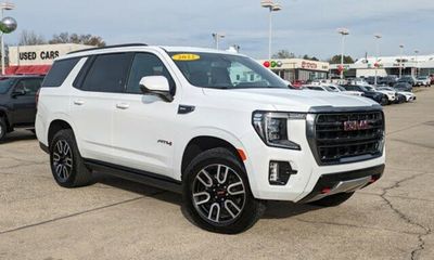 2022 GMC Yukon AT4