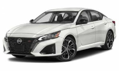 2023 Nissan Altima SR