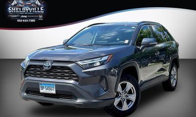 2024 Toyota RAV4 XLE