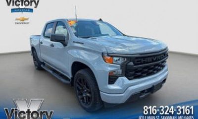 2025 Chevrolet Silverado Custom