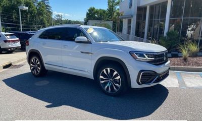 2021 Volkswagen Atlas Cross Sport SEL R Line