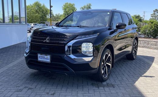 2022 Mitsubishi Outlander ES