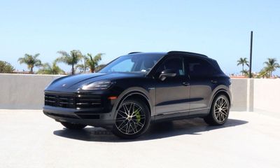 2025 Porsche Cayenne E Hybrid