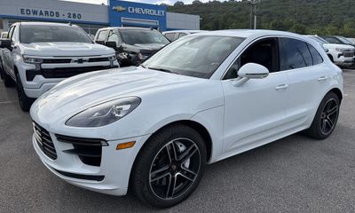 2021 Porsche Macan Turbo