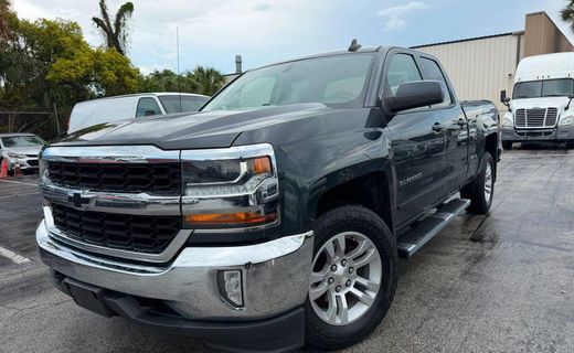 2018 Chevrolet Silverado LT