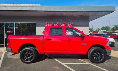 2023 Ram 1500 SLT