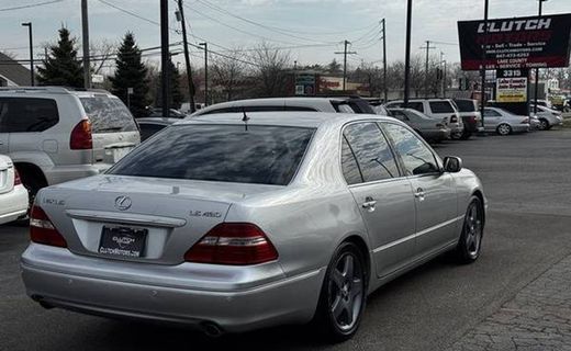 2005 Lexus LS 430