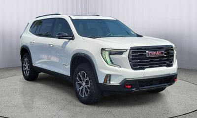 2025 GMC Acadia AT4