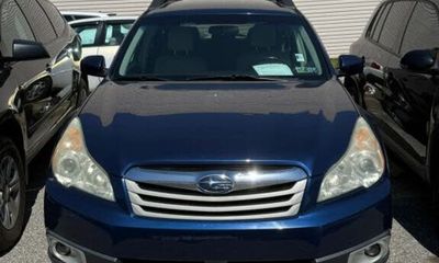 2011 Subaru Outback Limited 6CD HK