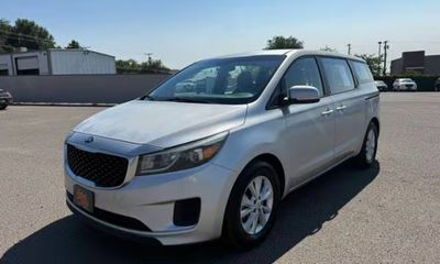 2018 Kia Sedona L