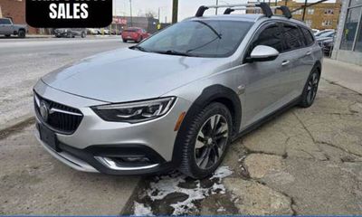 2018 Buick Regal Tourx Essence