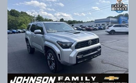 2025 Toyota 4RUNNER SR5