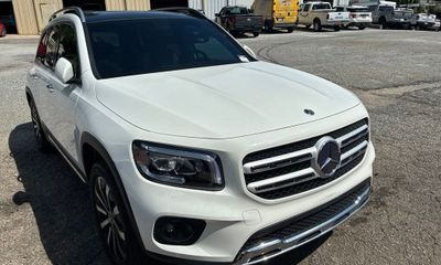 2022 Mercedes-Benz GLB-Class GLB250