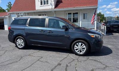 2016 Kia Sedona LX Middle LOW