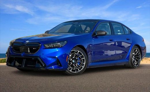 2025 BMW M5