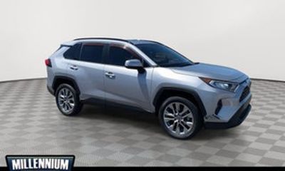 2019 Toyota RAV4 XLE Premium