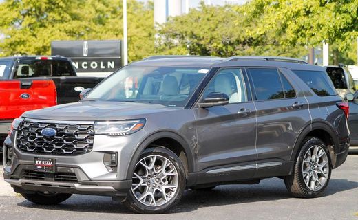2025 Ford Explorer Platinum