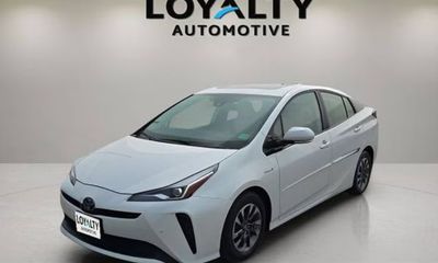 2019 Toyota Prius L LE XLE