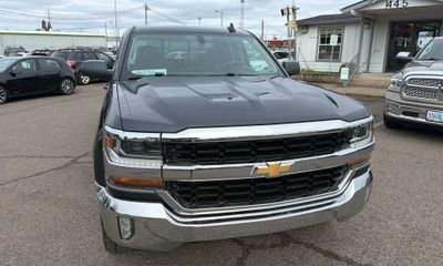 2017 Chevrolet Silverado LT