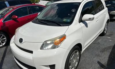 2010 Toyota Scion XD Base