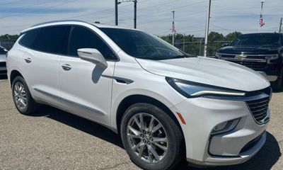 2024 Buick Enclave Essence