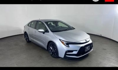2025 Toyota Corolla LE SE