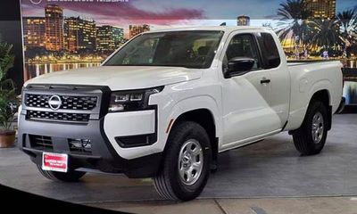 2026 Nissan Frontier S