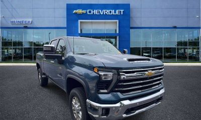 2025 Chevrolet Silverado HD LTZ