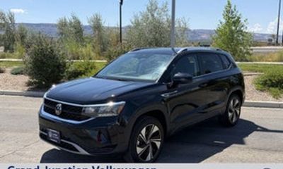 2024 Volkswagen Taos 4Motion SE