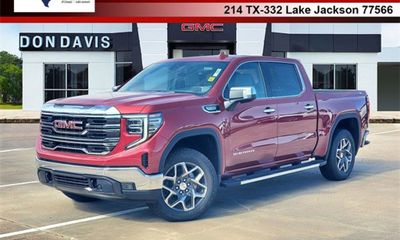 2026 GMC Sierra SLT