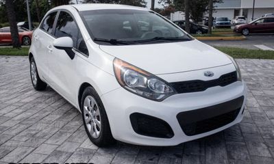 2014 Kia RIO 1 6 AT