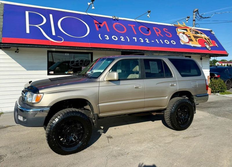 2001 Toyota 4runner — a typically priced live listing
