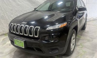 2017 Jeep Cherokee Sport