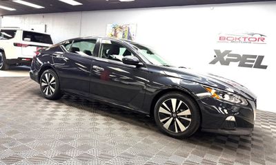 2022 Nissan Altima SV