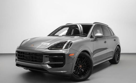 2026 Porsche Cayenne GTS