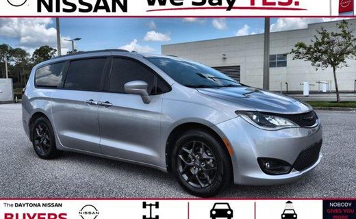 2019 Chrysler Pacifica Touring L