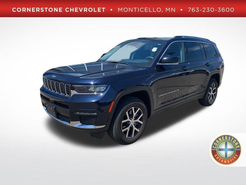2023 Jeep Grand Cherokee L — a typically priced live listing