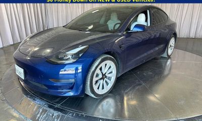 2022 Tesla Model 3 Long Range