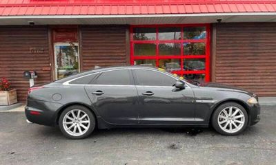 2013 Jaguar XJ