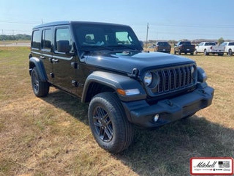 2025 Jeep Wrangler — a typically priced live listing