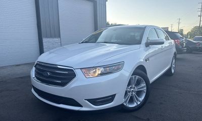 2015 Ford Taurus SEL