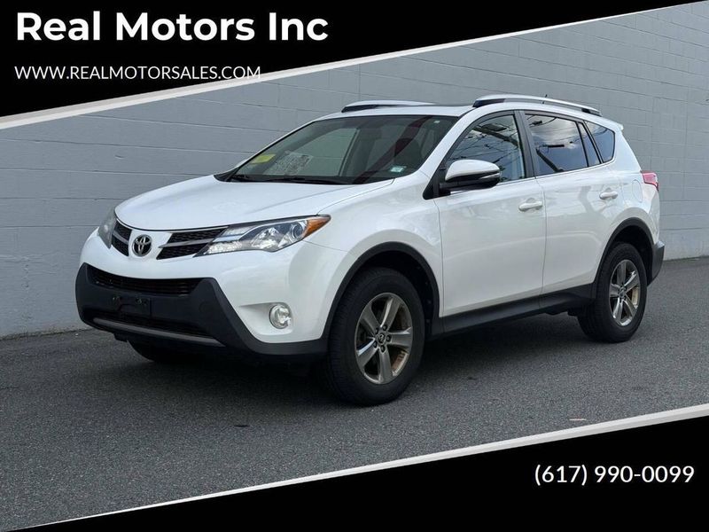 2015 Toyota RAV4 — a typically priced live listing