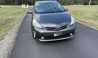 2014 Toyota Prius V Three