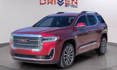 2023 GMC Acadia Denali