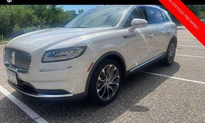 2022 Lincoln Nautilus Reserve