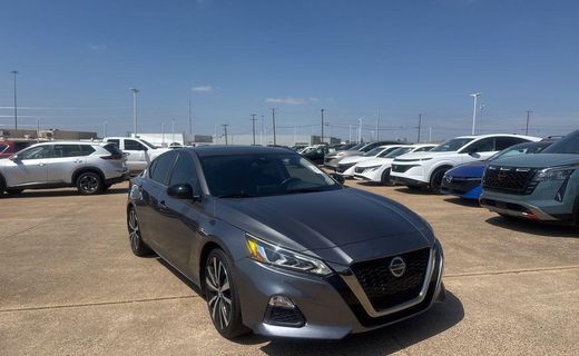 2021 Nissan Altima SR