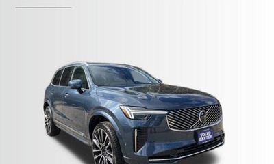 2026 Volvo XC90 Plus Bright
