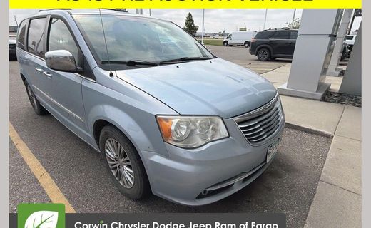 2013 Chrysler Town AND Country